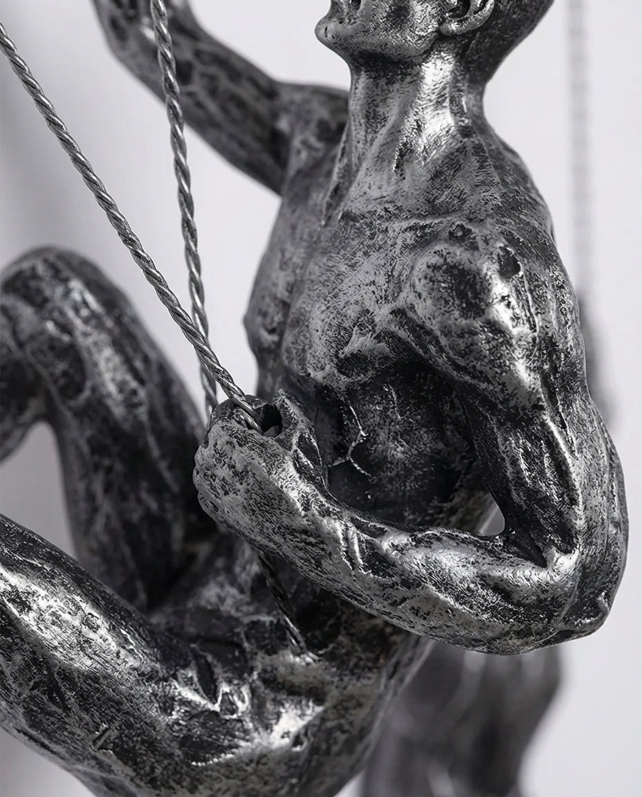 Klatrende figur vægkunst – 3-delt resinskulptursæt