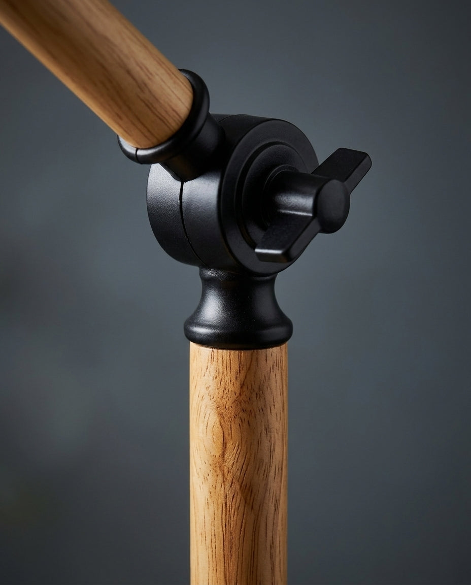 Nordisk LED-skrivebordslampe – Justerbar arm & berøringsdæmper