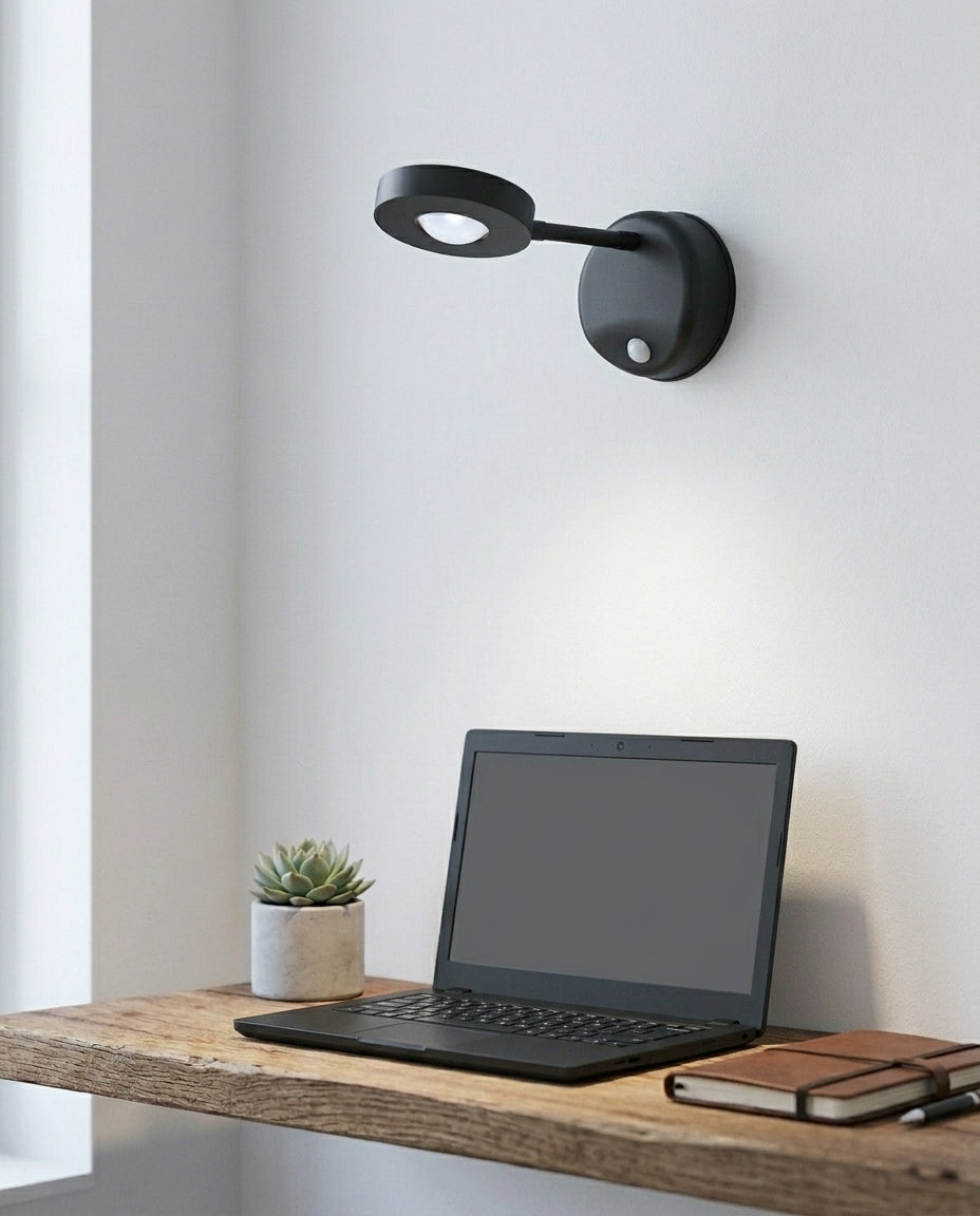 Trådløs LED-spotlight med bevægelsessensor | LumaSwivel 360