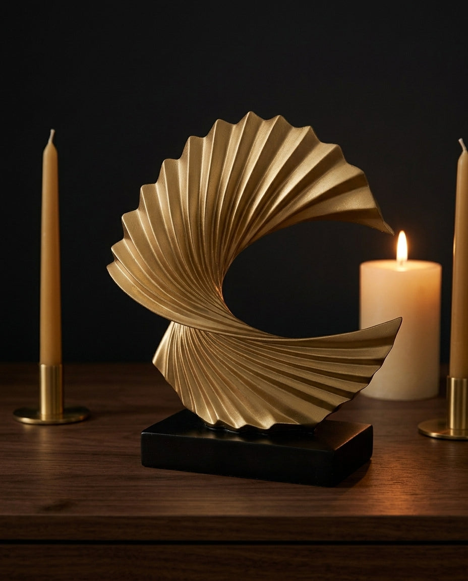Halvmåneskulptur | Elegant bolig- og kontordekoration