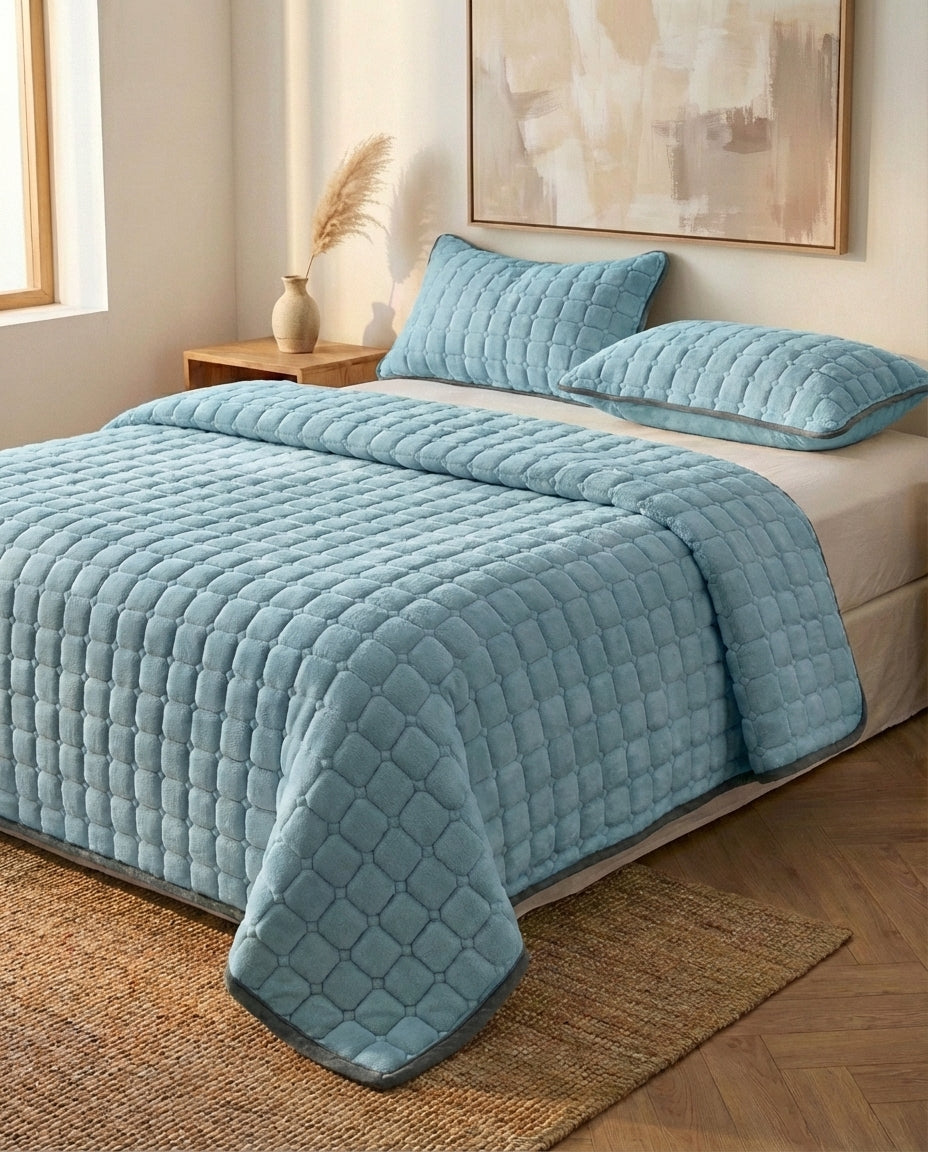 Quiltet Fleece Sengetæppe | Blødt med Firkantmønster