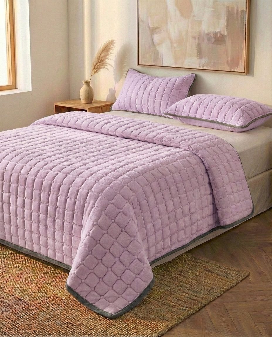 Quiltet Fleece Sengetæppe | Blødt med Firkantmønster
