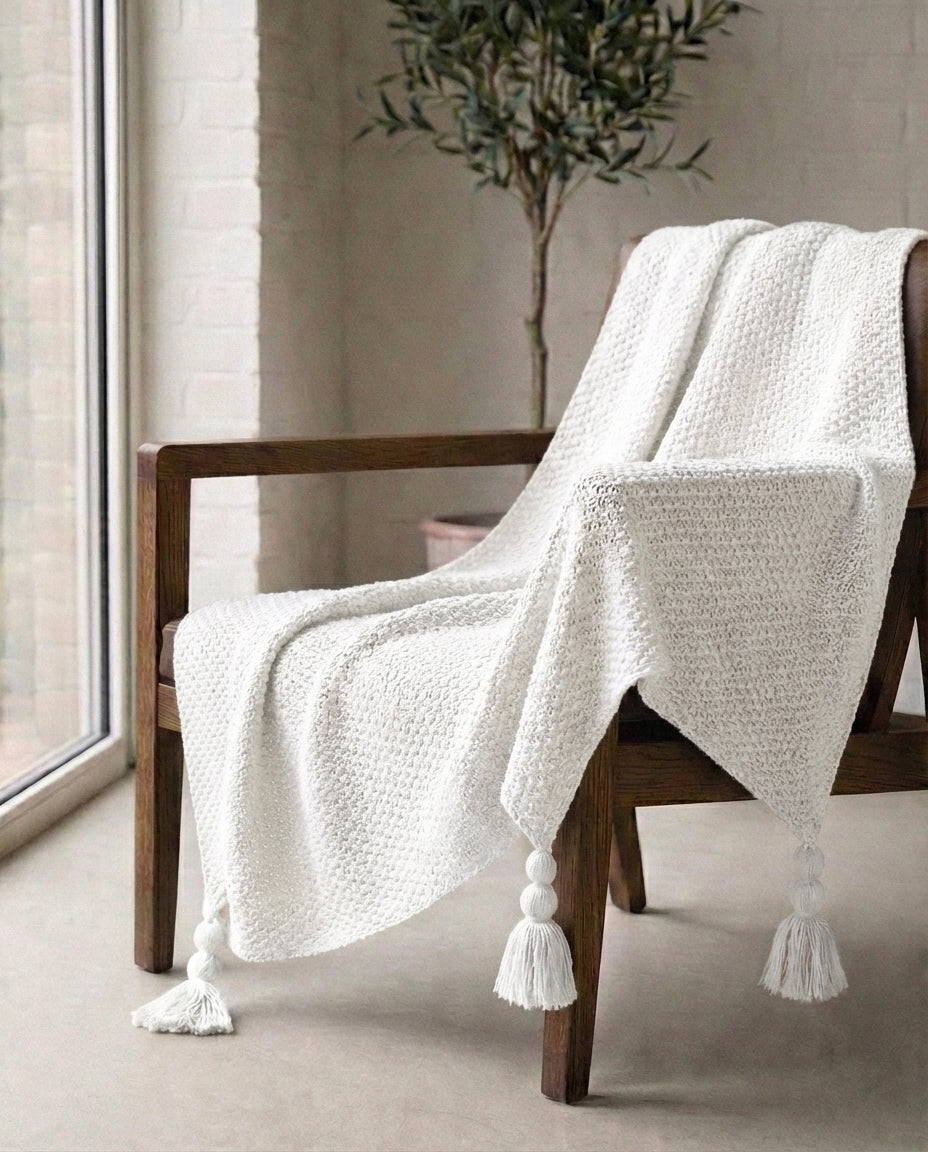 Strikket uldplæd med frynser | Nordic Warmth